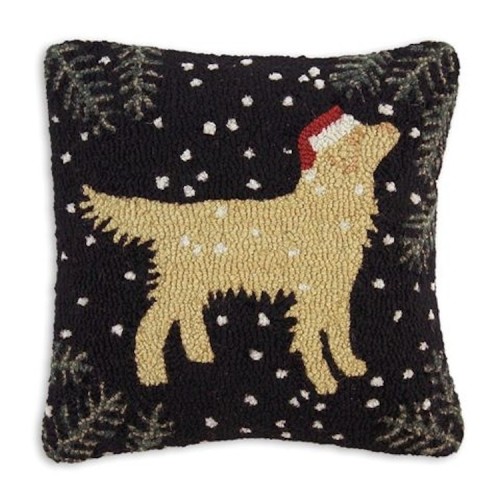 christmas pillow with golden retriever